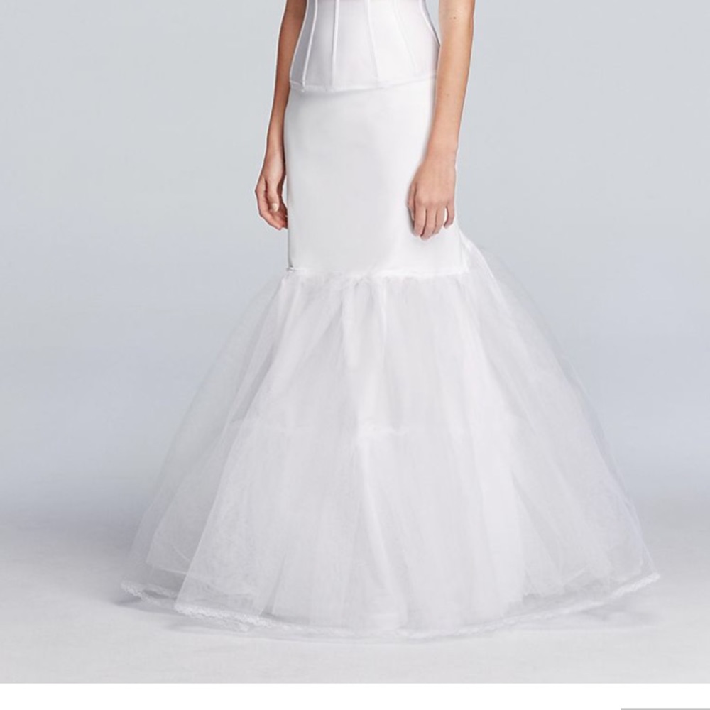 Tulle A Line wedding slip medium- worn once : )